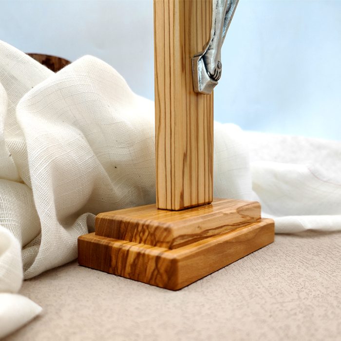 十字架-圣本笃-橄榄木带底座圣尸-33x19cm Catholic religious art