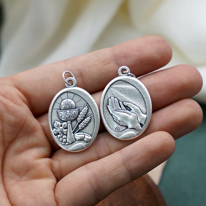 DIY小吊牌-初领圣体-锌合金-镀银-2.7cm Catholic religious art