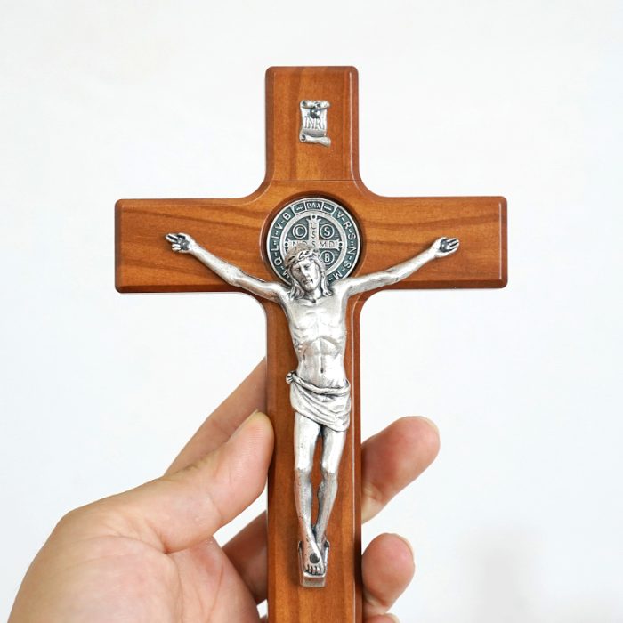 十字架-圣本笃-橄榄木染胡桃木色-22x10.5cm Catholic religious art