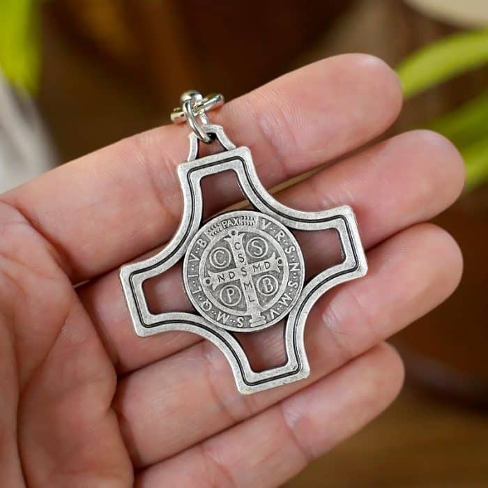 钥匙扣-圣本笃十字架-银色-4.2x4.2x高9cm Catholic religious art