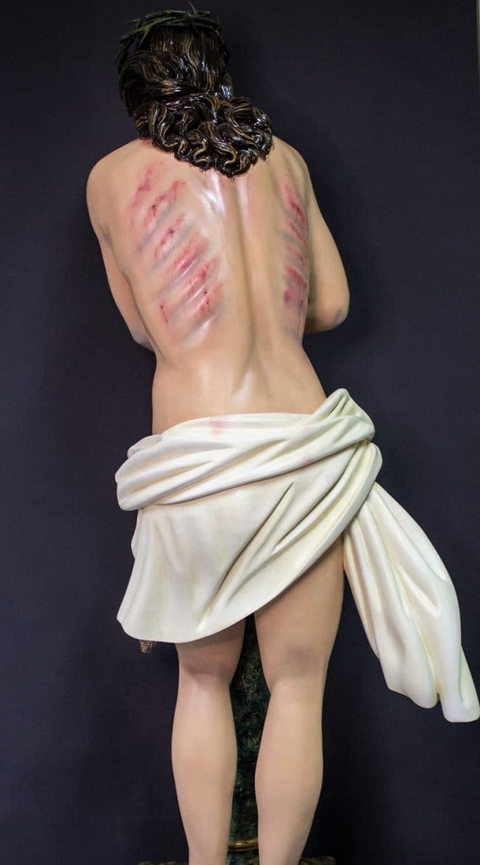 葡萄牙木雕-我们的主，被系在柱上的 Catholic religious art