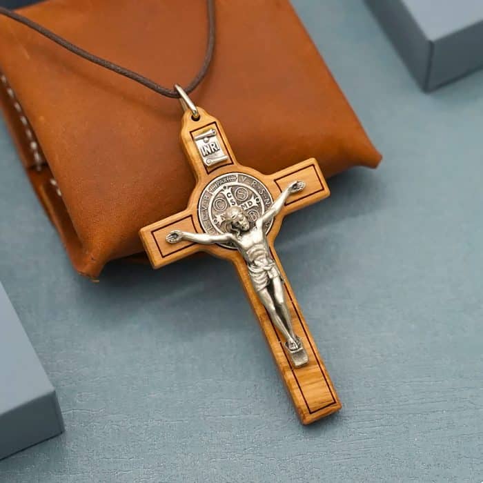 十字架项链-圣本笃-橄榄木-银色圣尸和圣牌-7.5cm Catholic religious art