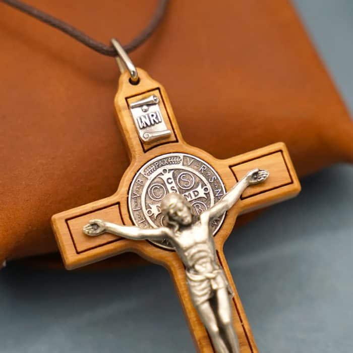 十字架项链-圣本笃-橄榄木-银色圣尸和圣牌-7.5cm Catholic religious art