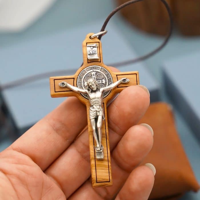 十字架项链-圣本笃-橄榄木-银色圣尸和圣牌-7.5cm Catholic religious art