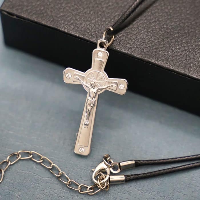 金属十字架-耶稣受难像-白钻-无镍-3.7x2.2cm Catholic religious art