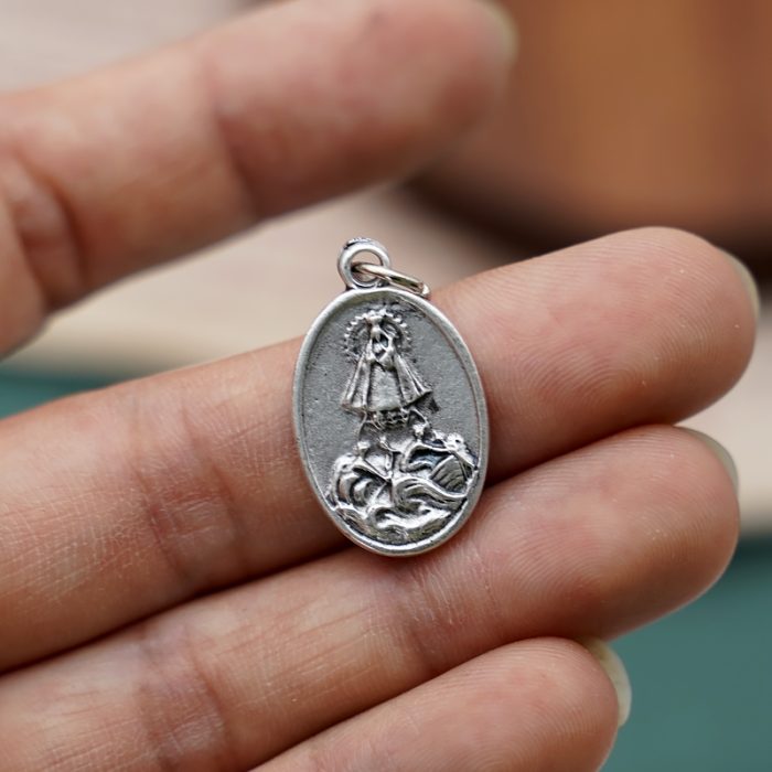 DIY小吊牌-科夫雷爱德圣母+玫瑰花-锌合金-2.2cm Catholic religious art