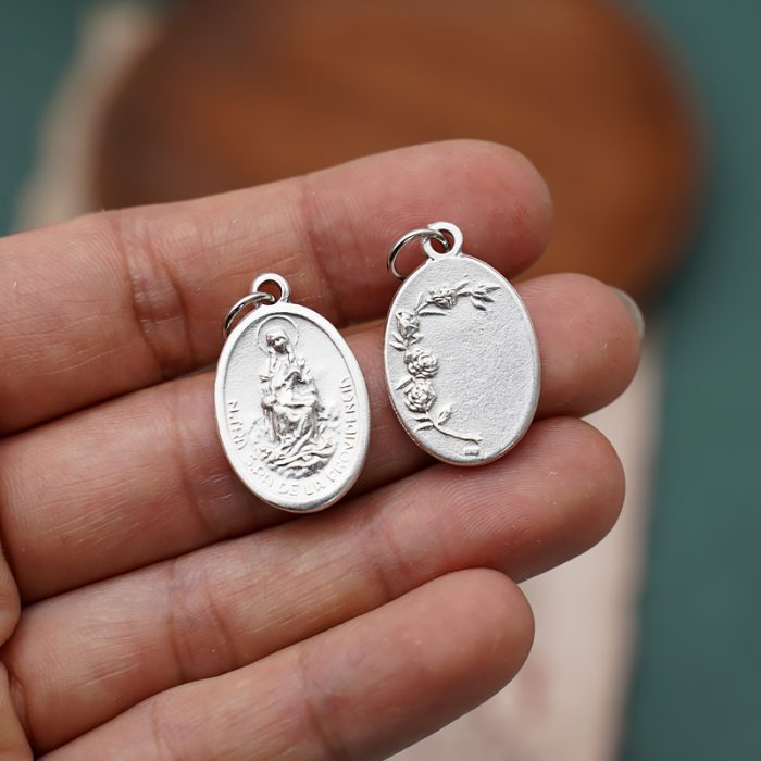 DIY小吊牌-进教之佑+玫瑰花-锌合金-镀银-2.2cm Catholic religious art