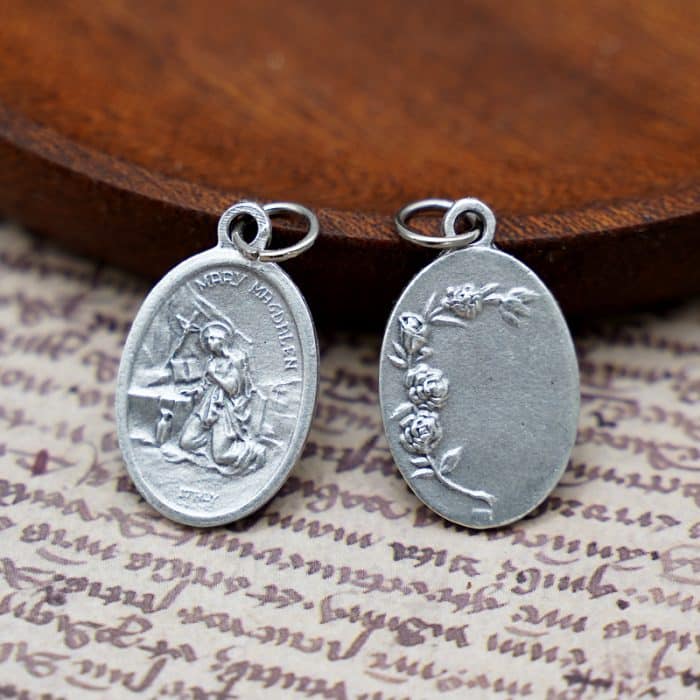 DIY小吊牌-圣女玛达肋纳+玫瑰花-锌合金-2.2cm Catholic religious art