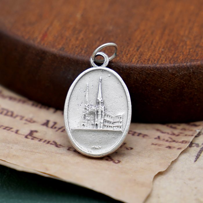 DIY小吊牌-圣亚纳·德博普雷+教堂-锌合金-2.2cm Catholic religious art