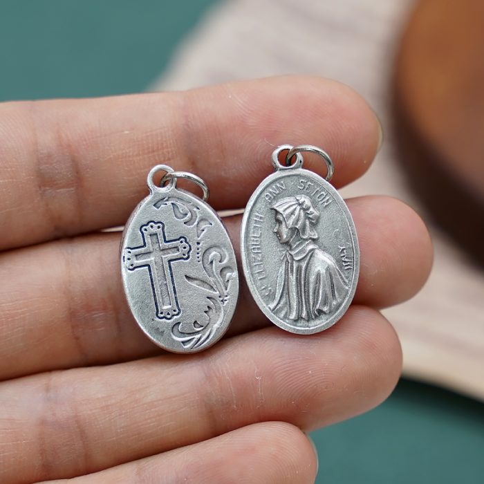 DIY小吊牌-圣伊莉莎白塞顿+十字架和花-锌合金-2.2cm Catholic religious art