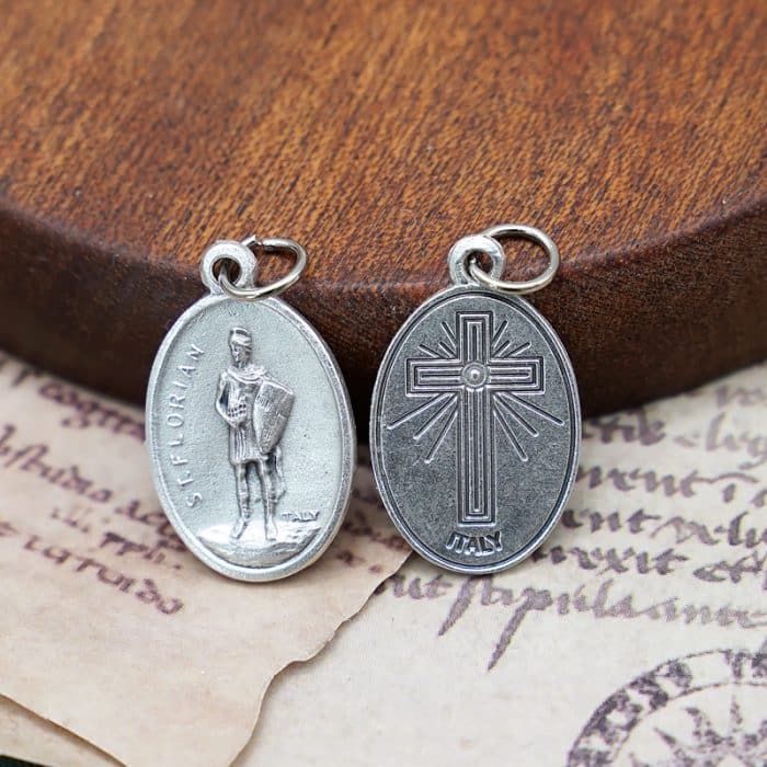 DIY小吊牌-圣弗洛里安+十字架-锌合金-镀银-2.2cm Catholic religious art