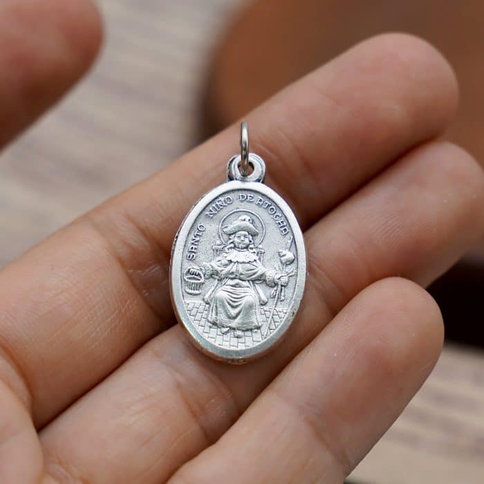 DIY小吊牌-阿托查的圣婴+字-锌合金-2.2cm Catholic religious art