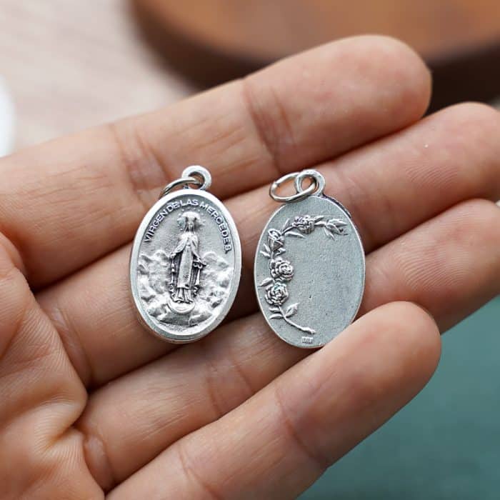 DIY小吊牌-仁慈圣母+玫瑰花-锌合金-2.2cm Catholic religious art