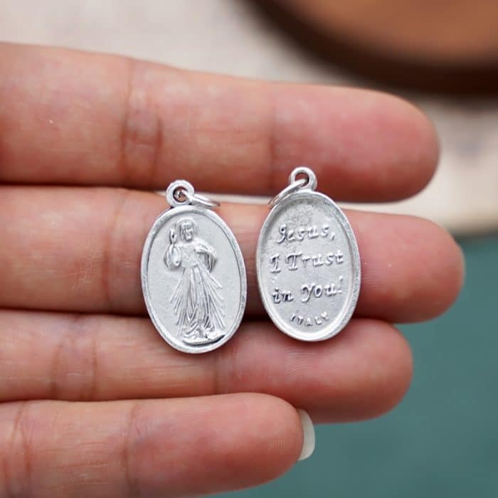 DIY小吊牌-上主慈悲+字（耶稣我信赖你）-锌合金-镀银-2.2cm Catholic religious art