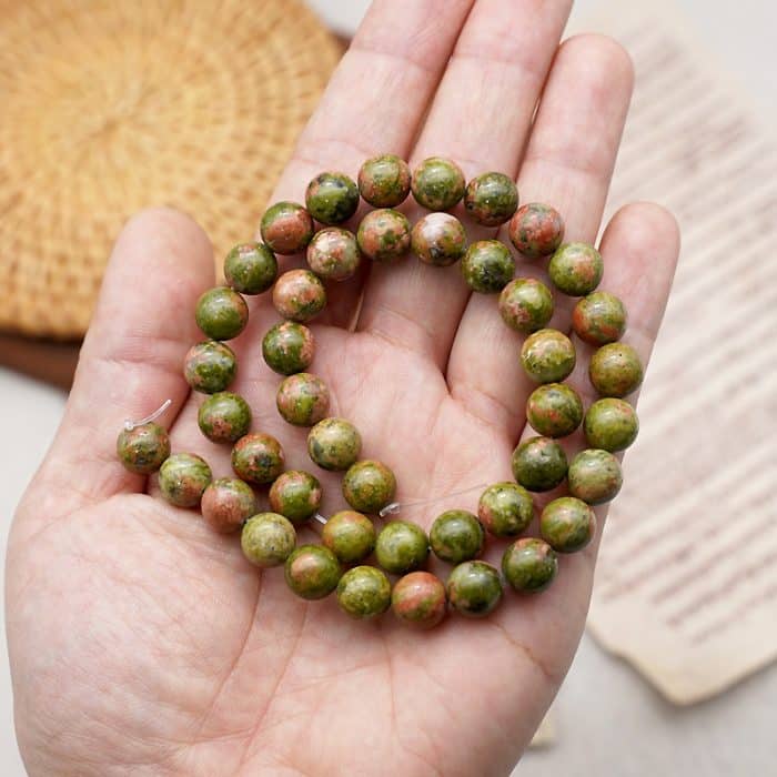 DIY珠子-花绿石8mm（1条约45颗） Catholic religious art