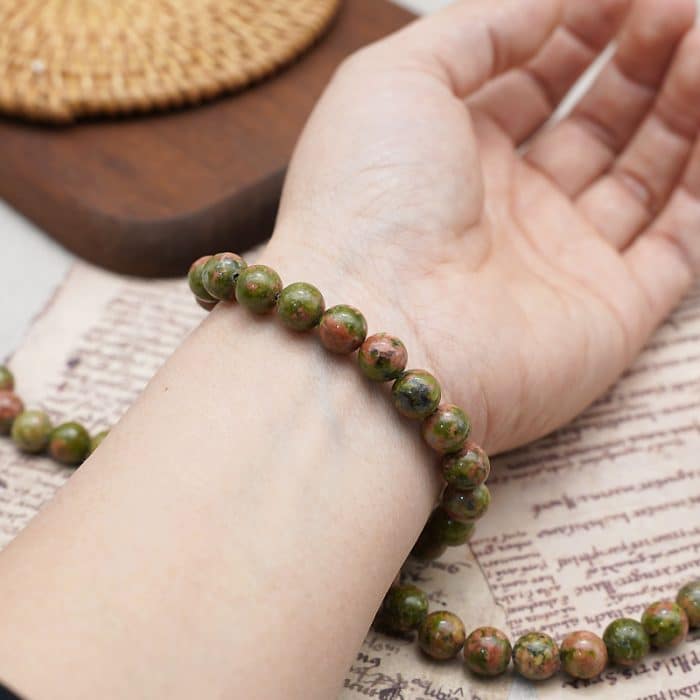 DIY珠子-花绿石8mm（1条约45颗） Catholic religious art