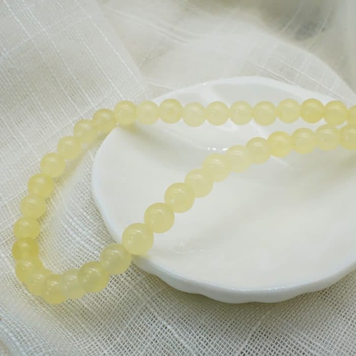 DIY珠子-浅黄玉髓6mm（1条约60颗）孔径约1mm Catholic religious art