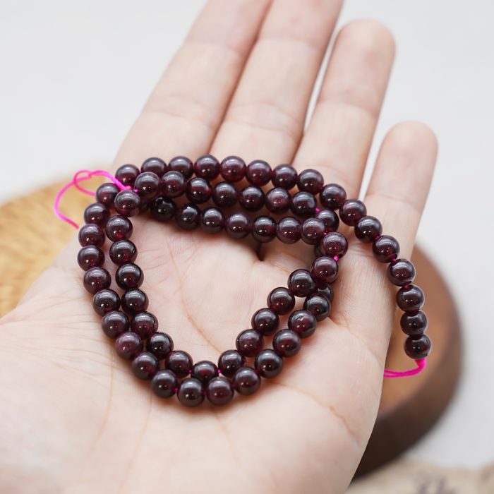 DIY珠子-石榴石 Catholic religious art