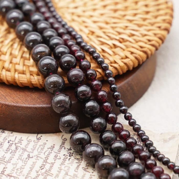 DIY珠子-石榴石 Catholic religious art