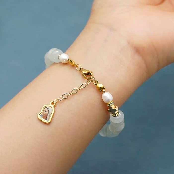 龙虾扣手链-车轮珠浅蓝色-默主哥耶吊坠-5x8mm Catholic religious art