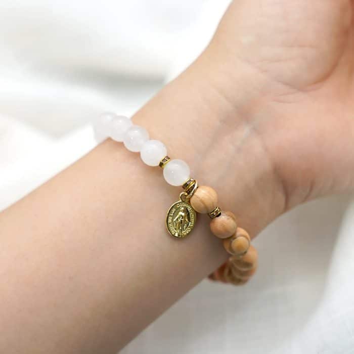 弹力手链-白玉髓橄榄木-圣母显灵金色吊坠-8mm Catholic religious art