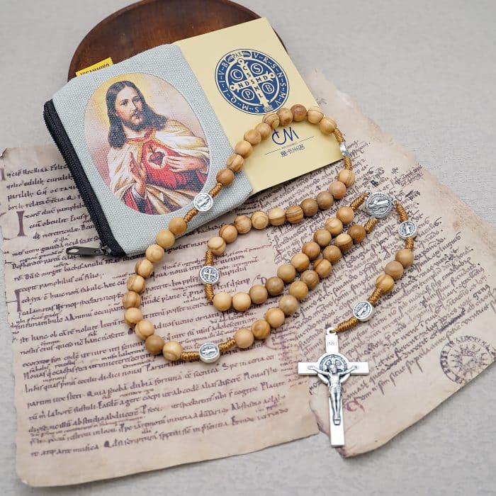 手工圣本笃玫瑰念珠 - 橄榄木珠与祈祷卡 Catholic religious art