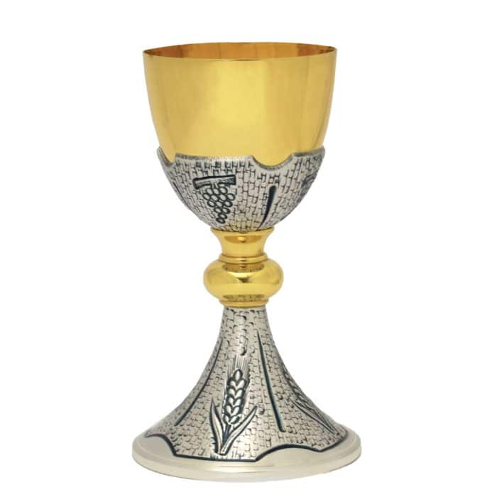 圣爵 - 手工錾刻 - 底部锤纹，葡萄象征 - 杯直径10厘米，高21厘米 Catholic religious art