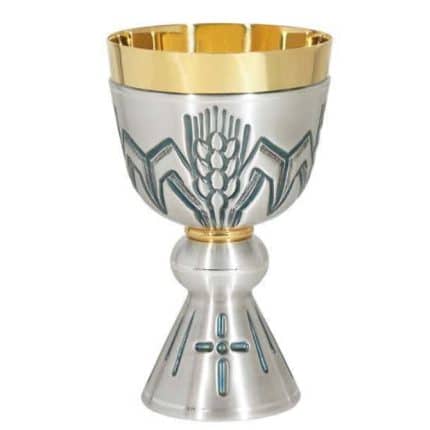 錾刻金属圣爵，杯直径11厘米，高18.5厘米