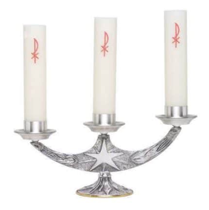 青铜烛台（三支烛），长33厘米，高20厘米