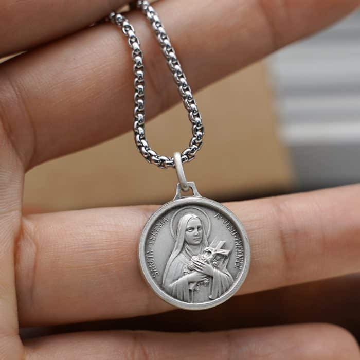 法国银圣牌-里修的德肋撒-18mm-送钛钢链 Catholic religious art
