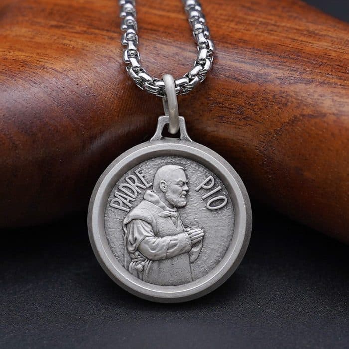 法国银圣牌-五伤庇护神父-18mm-送钛钢链 Catholic religious art