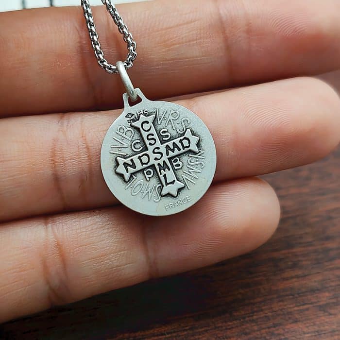 法国银圣牌- 圣本笃半身像 - 925银 - 1.8cm Catholic religious art