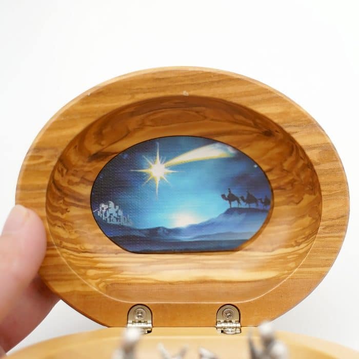 马槽-椭圆盒-橄榄木-珐琅处理彗星图案-金属组-11x11.5cm Catholic religious art