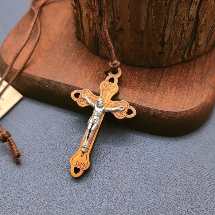 十字架-橄榄木-尖头设计合金圣尸-带挂绳带卡片带包装-5.3x3.4cm Catholic religious art
