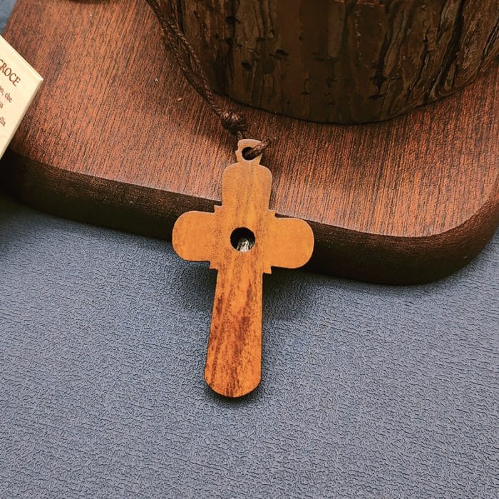 十字架-橄榄木-圆形合金圣尸-带挂绳带卡片带包装-5x3cm Catholic religious art