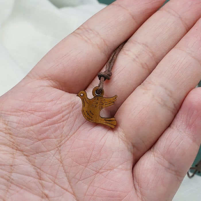 鸽子-橄榄木-1圣事-带挂绳-带包装-带卡-1.5cm Catholic religious art