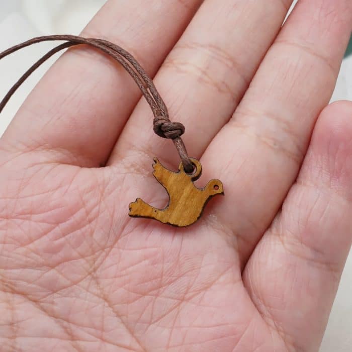 鸽子-橄榄木-1圣事-带挂绳-带包装-带卡-1.5cm Catholic religious art