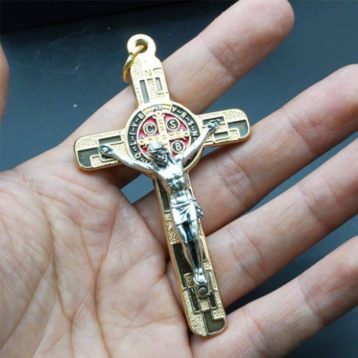 合金圣本笃十字架-金色-珐琅处理-带包装盒-7.5x4.5cm-黑色 Catholic religious art