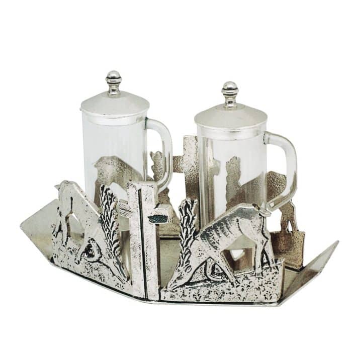 带鹿图案的酒水壶 Catholic religious art