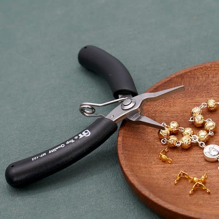 扁嘴钳子 Catholic religious art