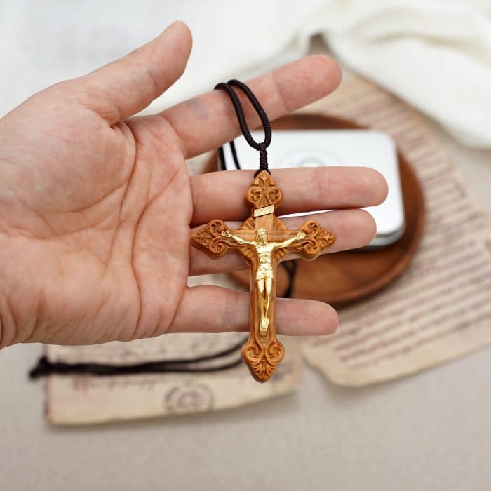 项链十字架-巴洛克式-橄榄木黄铜-7.5cm-礼盒装-绳子可调节至60cm Catholic religious art