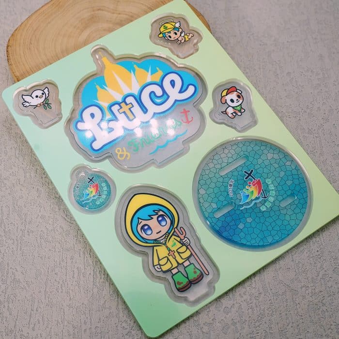 摆台-2025禧年-亚克力-正面黄衣手杖吉祥物-14cm (复制) Catholic religious art