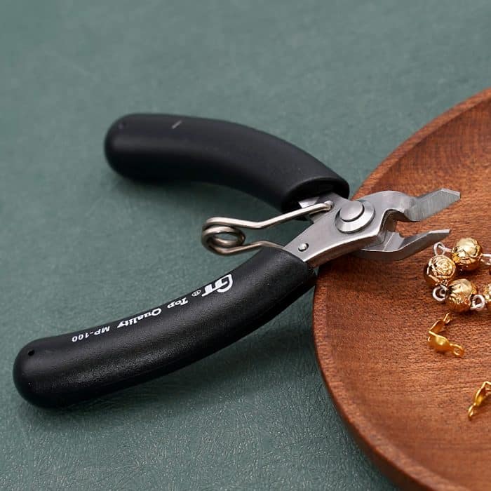 斜嘴钳子 Catholic religious art