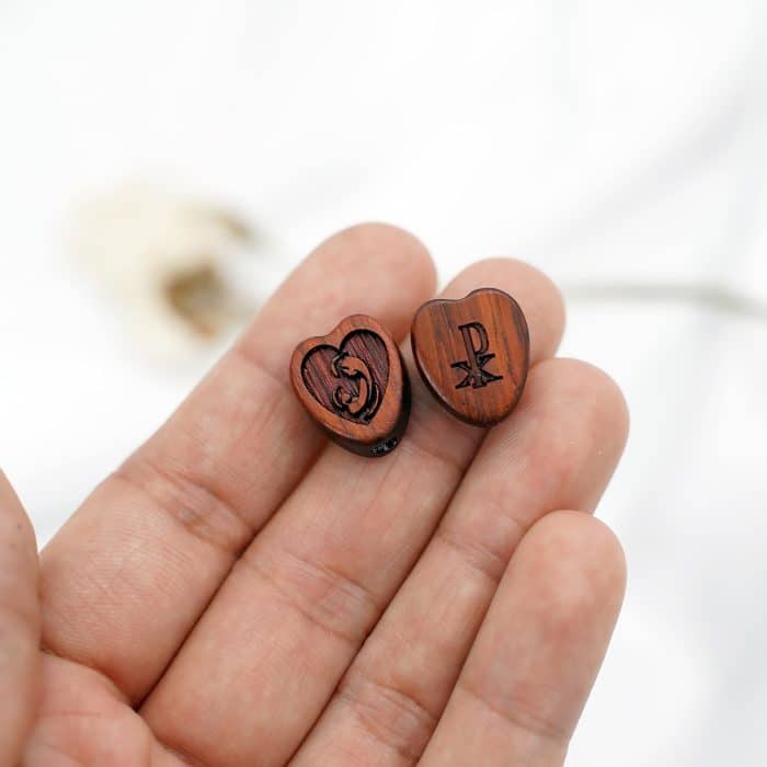 DIY双通-圣母抱耶稣-桃心-紫檀木-1.5cm Catholic religious art