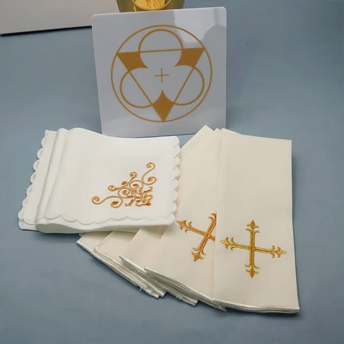 祭台用九折布套装 - 三位一体与十字架符号 Catholic religious art