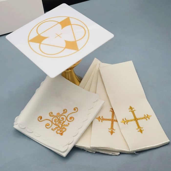 祭台用九折布套装 - 三位一体与十字架符号 Catholic religious art