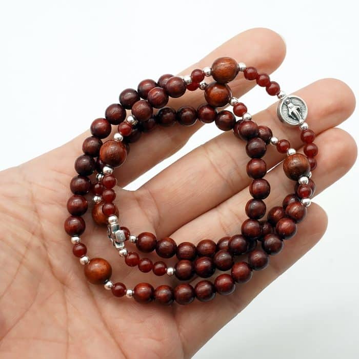 弹力手链-圣母显灵-小叶紫檀配红玛瑙-3圈 Catholic religious art
