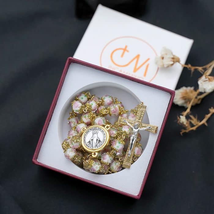 玫瑰念珠-白色琉璃内花金色配件原创-10mm珠 Catholic religious art