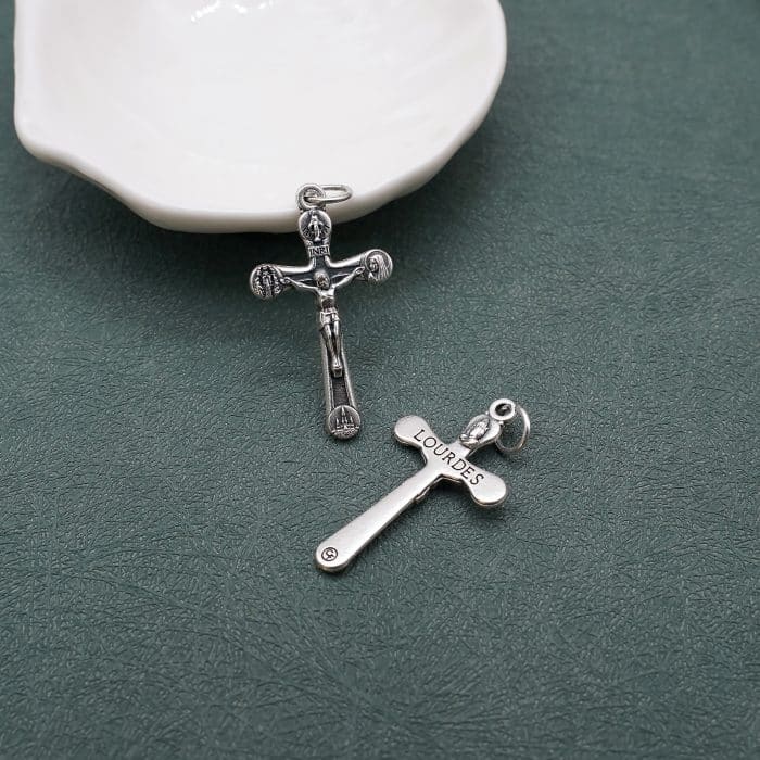 DIY十字架-露德圣母-锌合金-3x1.9cm Catholic religious art