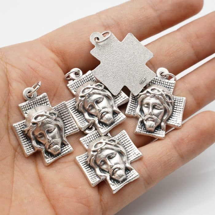 DIY十字架-耶稣圣容苦像方形-锌合金-2.3x2.2cm Catholic religious art